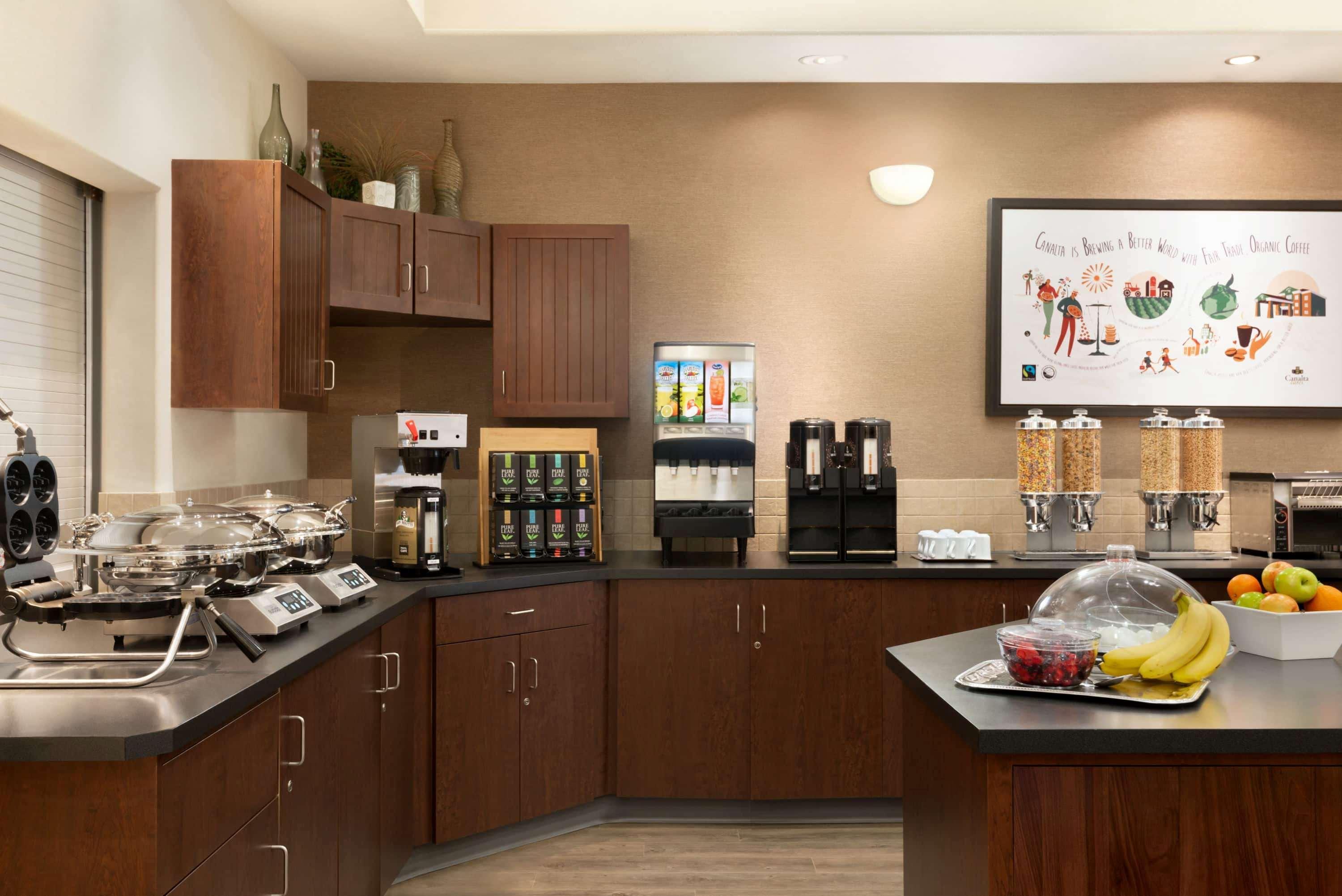 รามาดา บาย วินด์แฮม เดรย์ตัน แวลเลย์ Hotel Drayton Valley ภายนอก รูปภาพ