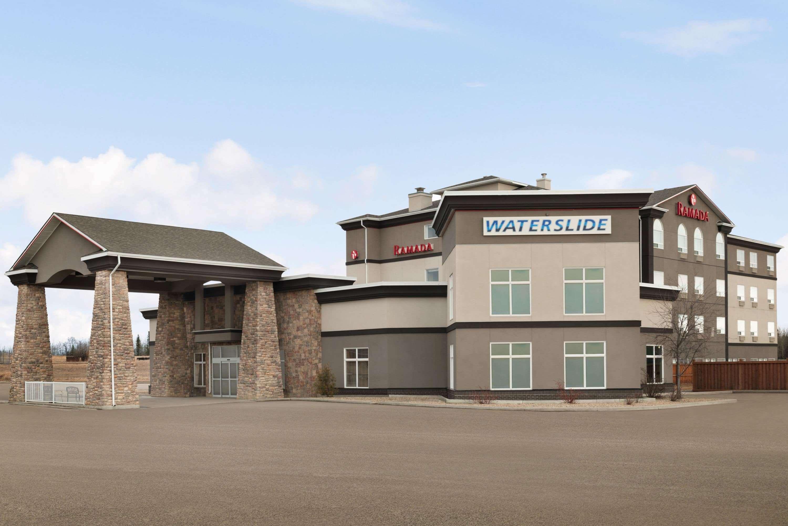 รามาดา บาย วินด์แฮม เดรย์ตัน แวลเลย์ Hotel Drayton Valley ภายนอก รูปภาพ