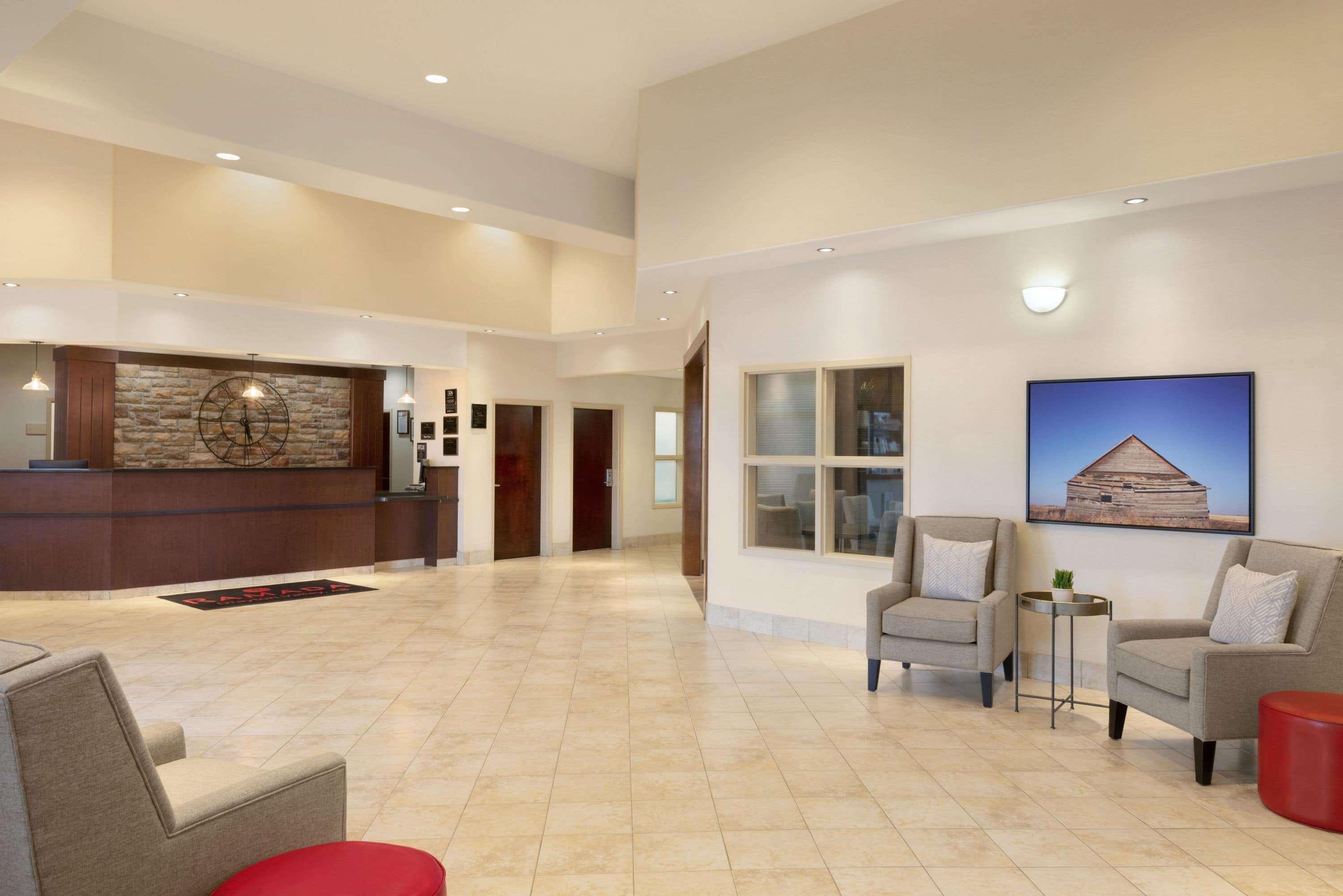 รามาดา บาย วินด์แฮม เดรย์ตัน แวลเลย์ Hotel Drayton Valley ภายนอก รูปภาพ